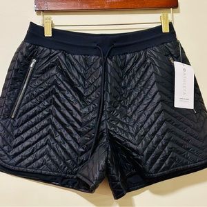 ATHLETA APRES SKI Shorts. Women’s size 4 black shorts. Beautiful NWT!!